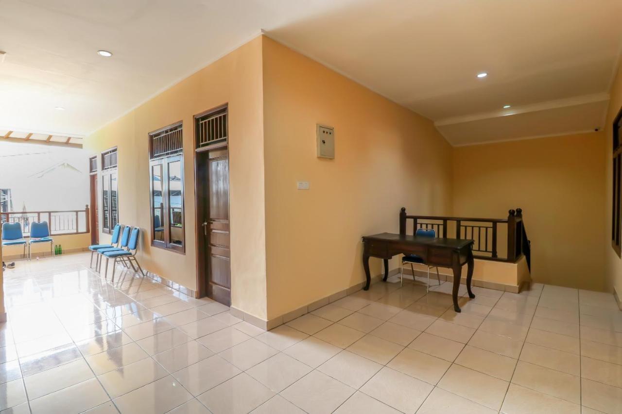 Super Oyo 2280 Wisma Guntur II Denpasar Extérieur photo